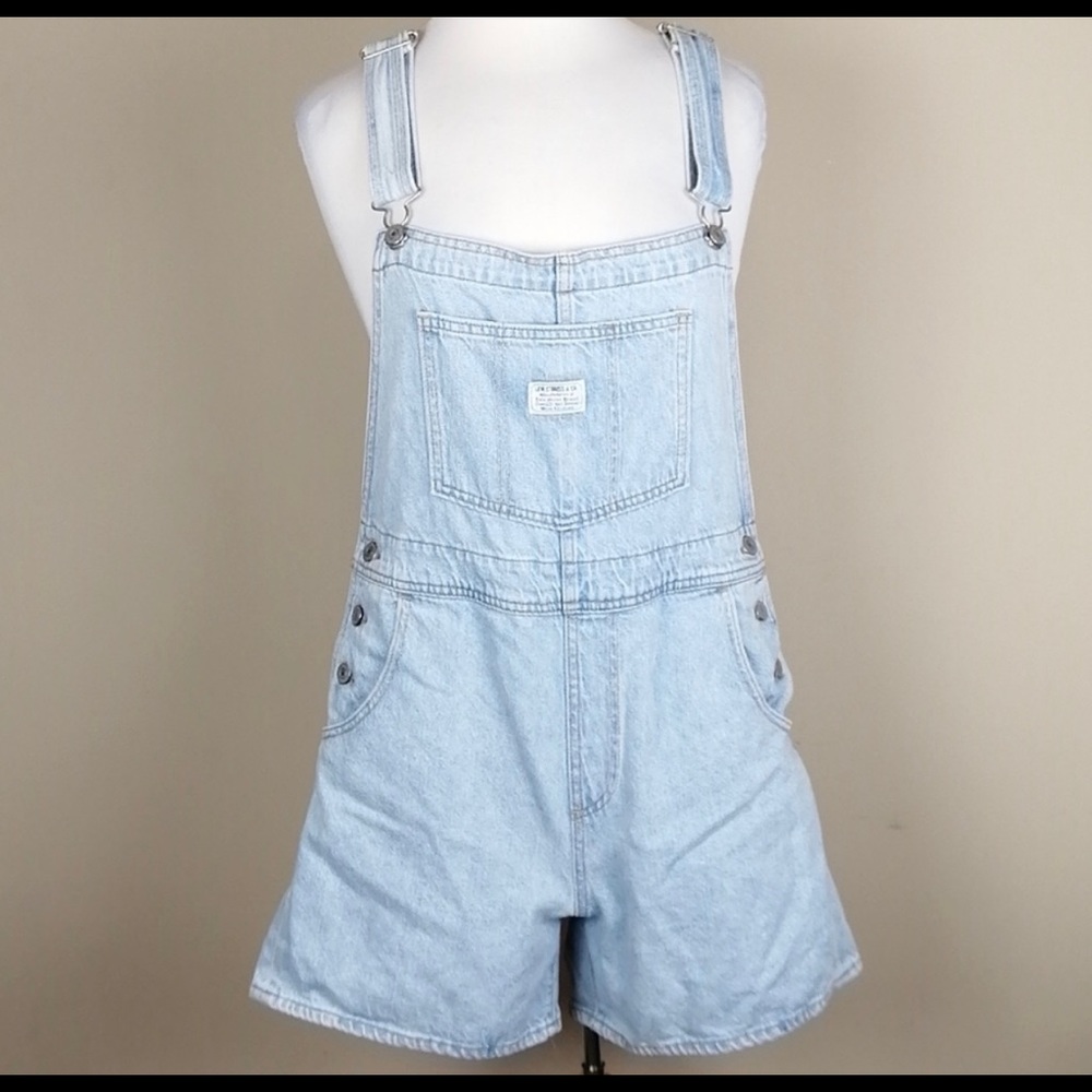Vintage Levi's light wash big E overalls